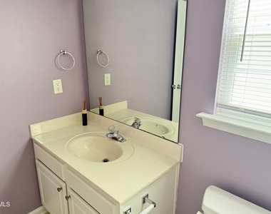 1414 Crimson Creek Drive - Photo Thumbnail 11