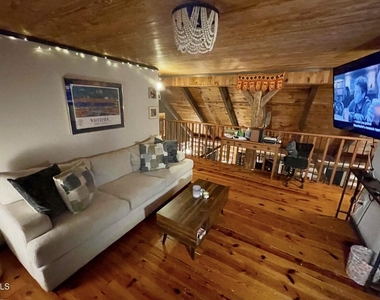 357 Sam Jones Road - Photo Thumbnail 3