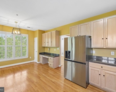 5910 Great Star Drive - Photo Thumbnail 10
