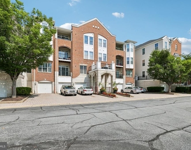 5910 Great Star Drive - Photo Thumbnail 30