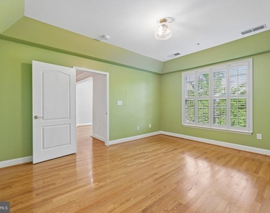 5910 Great Star Drive - Photo Thumbnail 20