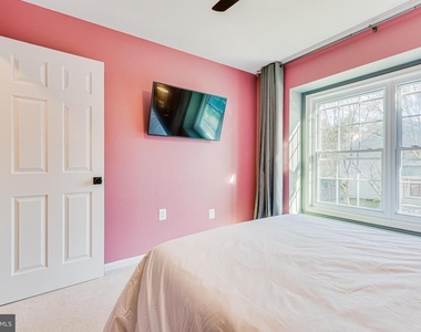 9180 Emersons Reach - Photo Thumbnail 22