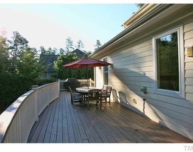 64 Mountain Laurel - Photo Thumbnail 20