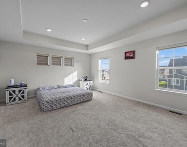 1124 Miller Farm Dr - Photo Thumbnail 20