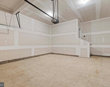 5713 Haller Place - Photo Thumbnail 36