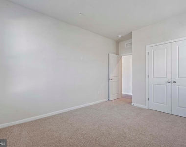 5713 Haller Place - Photo Thumbnail 14