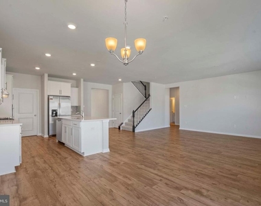 5713 Haller Place - Photo Thumbnail 10