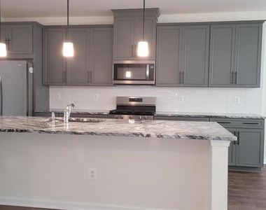 9360 Seney - Photo Thumbnail 4