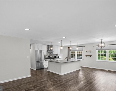 10202 Daventry Drive - Photo Thumbnail 6