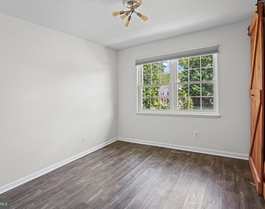 10202 Daventry Drive - Photo Thumbnail 19