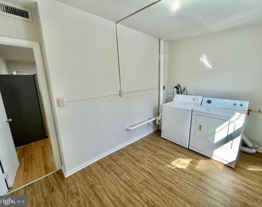 1301 Clarkson Street - Photo Thumbnail 9