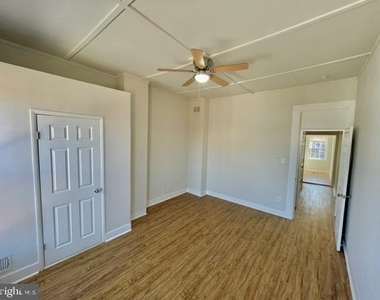 1301 Clarkson Street - Photo Thumbnail 12