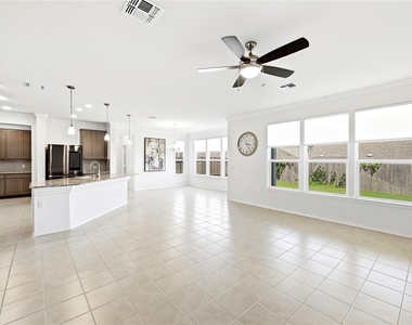 12801 Willowgrove Ln - Photo Thumbnail 4