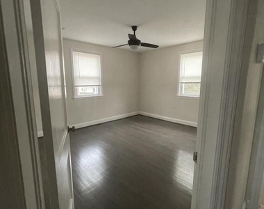 922 Dartmouth Road - Photo Thumbnail 10