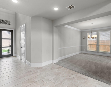 508 Hidden Creek Way - Photo Thumbnail 6