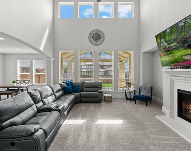 508 Hidden Creek Way - Photo Thumbnail 17