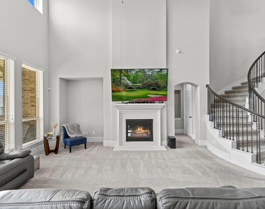 508 Hidden Creek Way - Photo Thumbnail 16