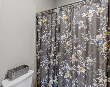 508 Hidden Creek Way - Photo Thumbnail 31