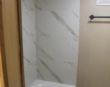448 Goethe Street - Photo Thumbnail 9
