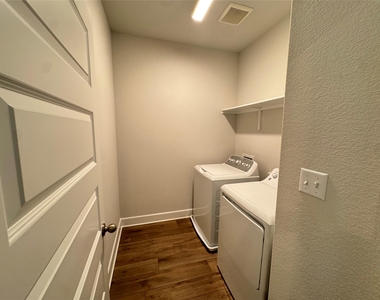 3000 Chisholm Trail Rd - Photo Thumbnail 12