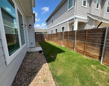 3000 Chisholm Trail Rd - Photo Thumbnail 16