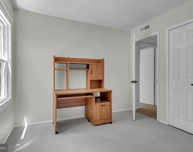 1836 Ralston Place - Photo Thumbnail 23