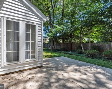 1836 Ralston Place - Photo Thumbnail 36