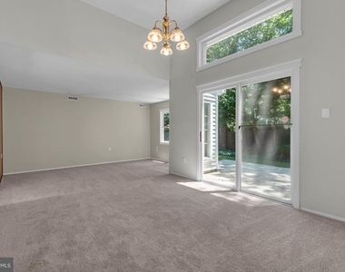 1836 Ralston Place - Photo Thumbnail 18