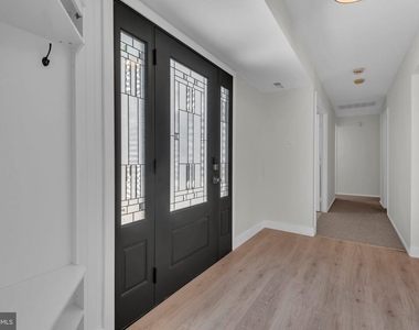 1836 Ralston Place - Photo Thumbnail 12