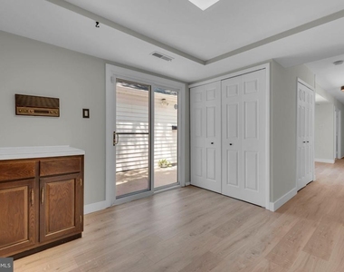 1836 Ralston Place - Photo Thumbnail 11