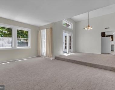 1836 Ralston Place - Photo Thumbnail 14