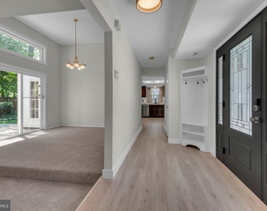 1836 Ralston Place - Photo Thumbnail 13