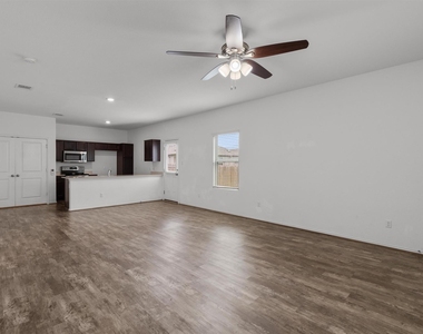 791 Circle Way - Photo Thumbnail 9