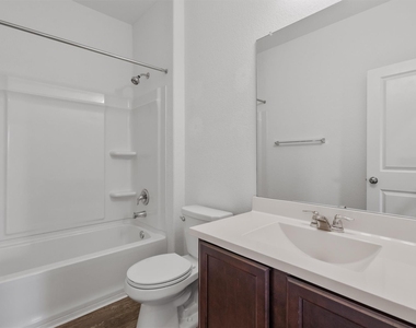 791 Circle Way - Photo Thumbnail 27