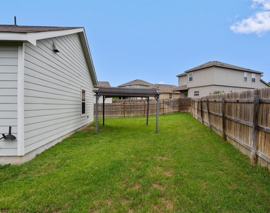 791 Circle Way - Photo Thumbnail 33