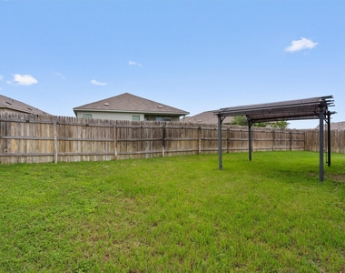 791 Circle Way - Photo Thumbnail 36