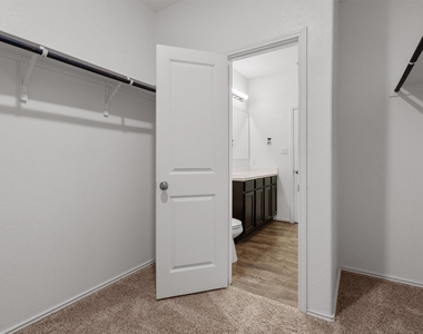 791 Circle Way - Photo Thumbnail 24