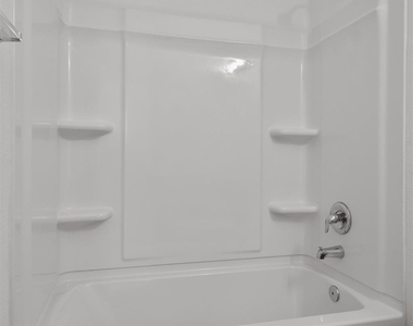 791 Circle Way - Photo Thumbnail 28