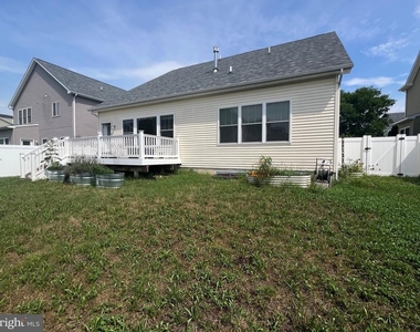 1705 Willard Way - Photo Thumbnail 23