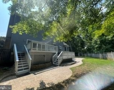 912 Harmony Avenue - Photo Thumbnail 2