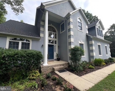 912 Harmony Avenue - Photo Thumbnail 9