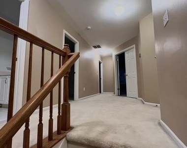 912 Harmony Avenue - Photo Thumbnail 16