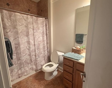 12001 Old Vine Boulevard - Photo Thumbnail 9