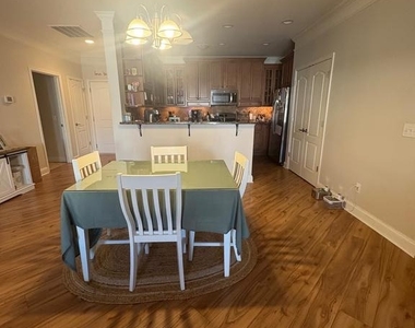 12001 Old Vine Boulevard - Photo Thumbnail 7