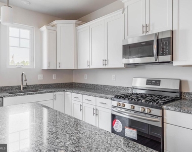 35303 Wright Way - Photo Thumbnail 9