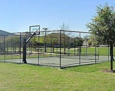 2637 Enza Dr - Photo Thumbnail 23