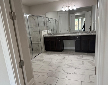 2637 Enza Dr - Photo Thumbnail 14