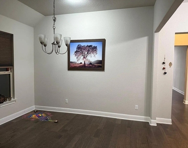 2637 Enza Dr - Photo Thumbnail 10