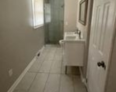 2410 Shellpot Drive - Photo Thumbnail 6