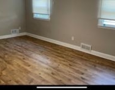 2410 Shellpot Drive - Photo Thumbnail 8